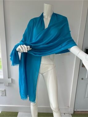 Zara Scarf Made in Italy Oversized 80”x 38” Soft Cozy Winter Wrap Shawl unisex